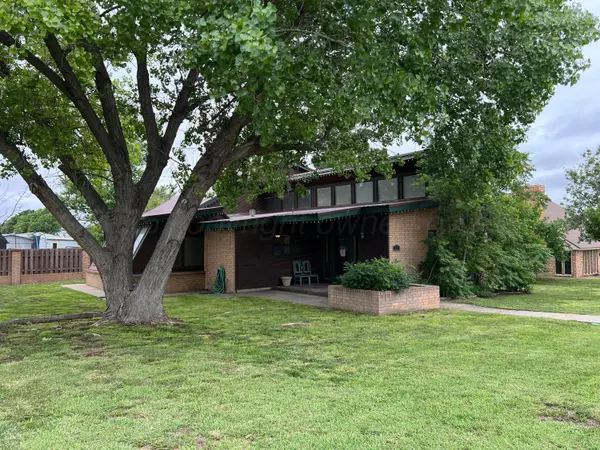 151 Killingsworth AVE, Booker, TX 79005