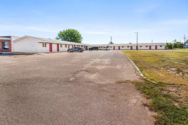 Stinnett, TX 79083,100 N Main ST