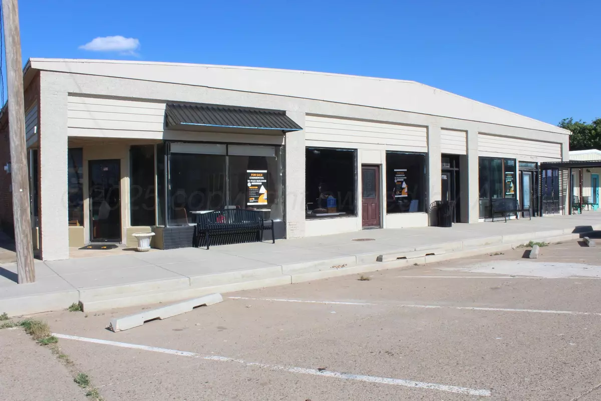 Groom, TX 79039,98 BROADWAY AVE