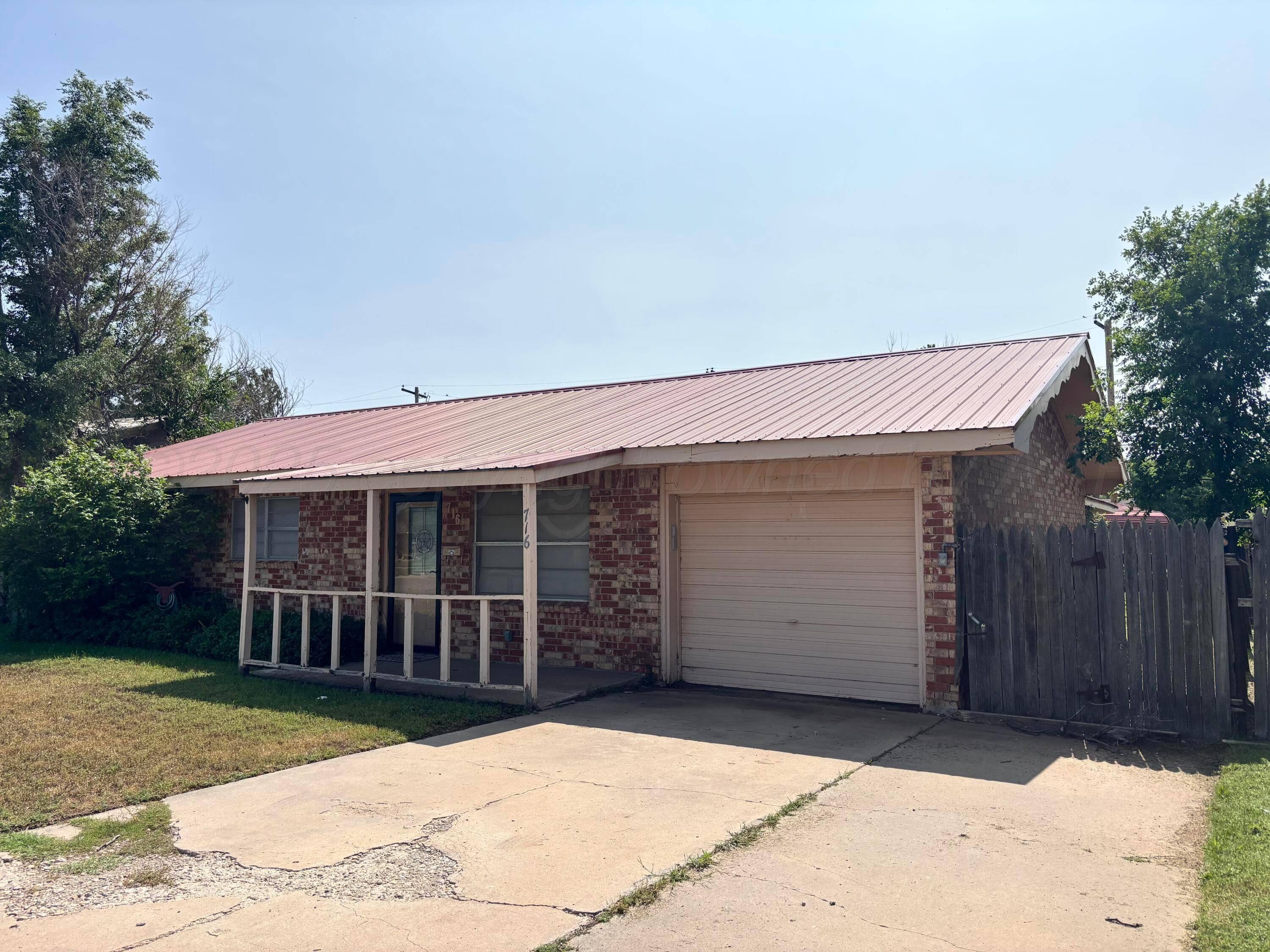 716 Collier DR, Spearman, TX 79081