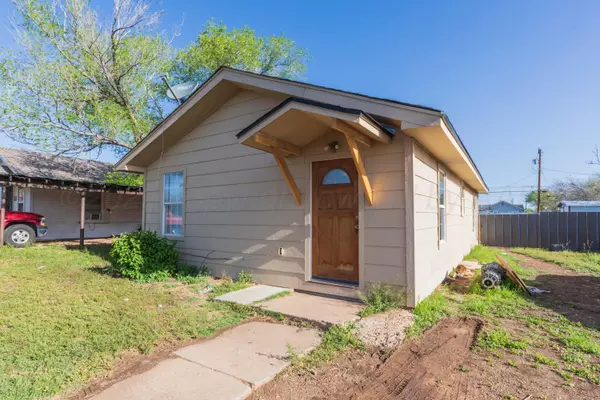2106 SW 1st AVE, Amarillo, TX 79106