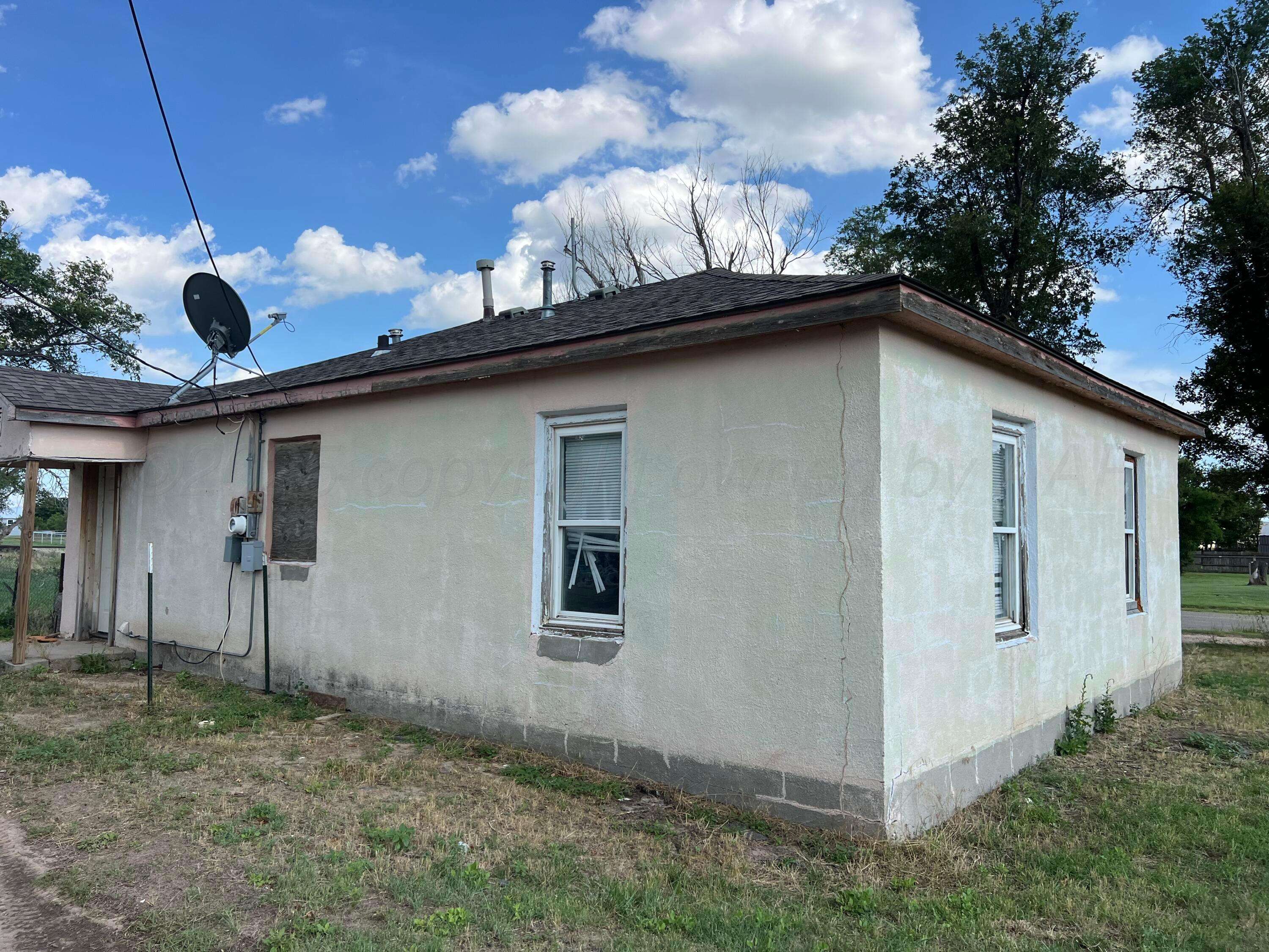 Stinnett, TX 79083,226 E 3RD ST