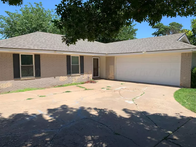 6812 BLACKSMITH LN, Amarillo, TX 79109