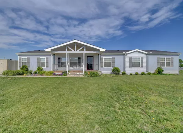 7911 MARY ROSE LN, Amarillo, TX 79118