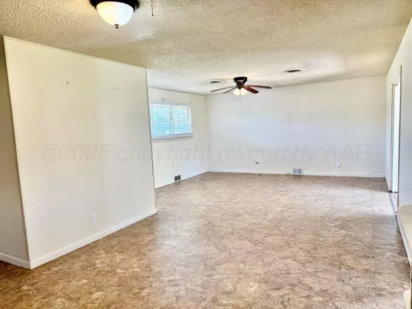 Canyon, TX 79015,409 HOLMAN LN