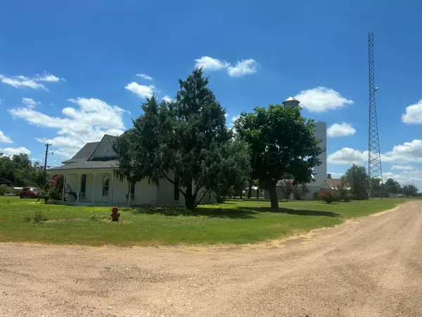 Hedley, TX 79237,210 Short ST