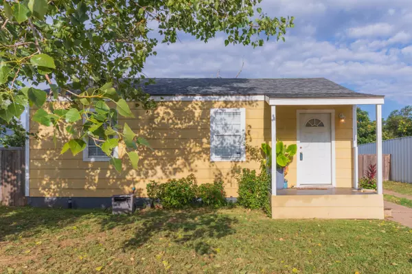 Amarillo, TX 79107,1907 NIX ST
