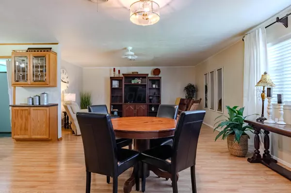 Clarendon, TX 79226,411 E 4th