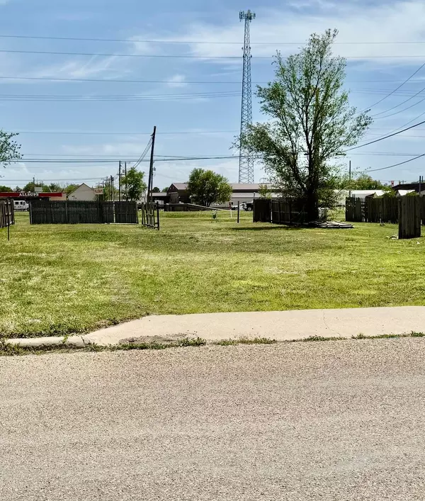 Booker, TX 79005,22, 28, 34 Gatewood