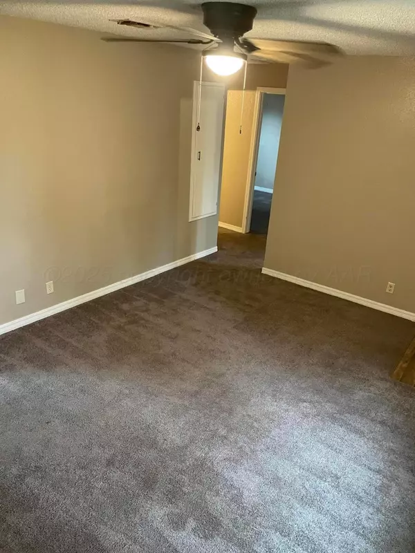 Dumas, TX 79029,222 oak AVE