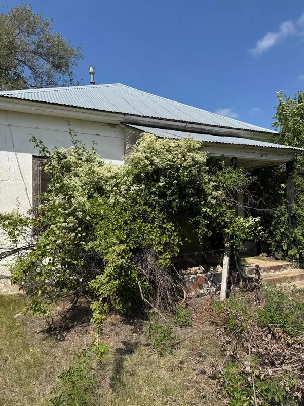 Mclean, TX 79057,607 Clarendon ST