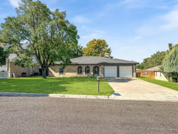 216 Skycrest ST, Borger, TX 79007