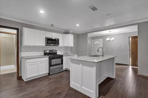 1022 SW 15TH AVE, Amarillo, TX 79102