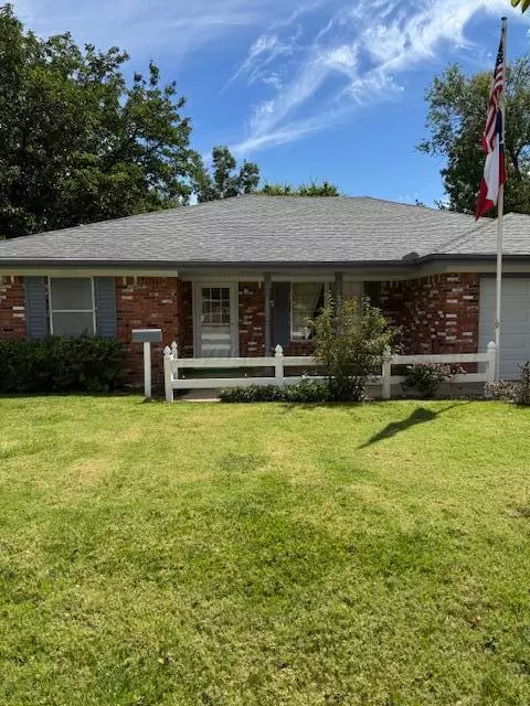 6207 ELMHURST RD, Amarillo, TX 79106
