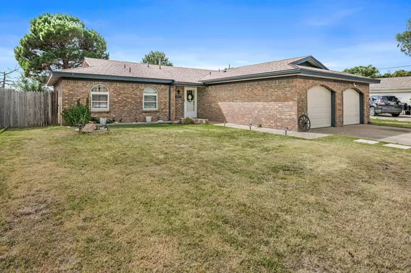 3207 CENTURY DR, Amarillo, TX 79110
