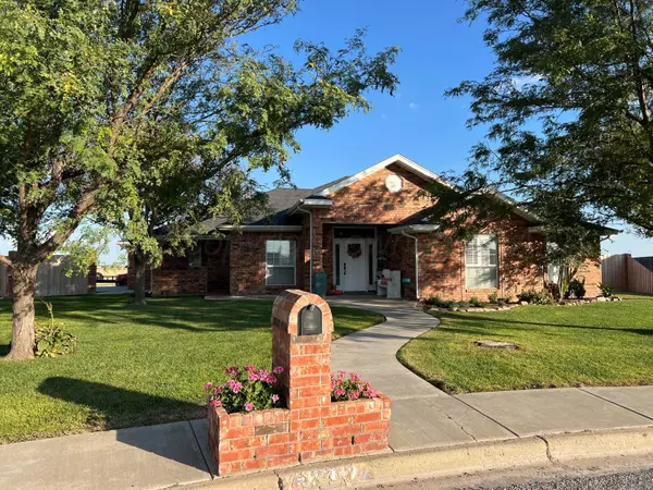 3417 Garrett DR, Perryton, TX 79070
