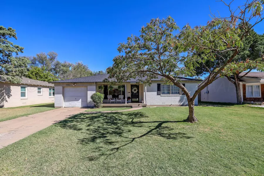 2221 Peach Tree ST, Amarillo, TX 79109