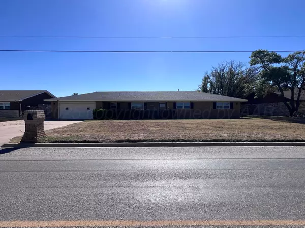 541 W 15th ST, Hereford, TX 79045