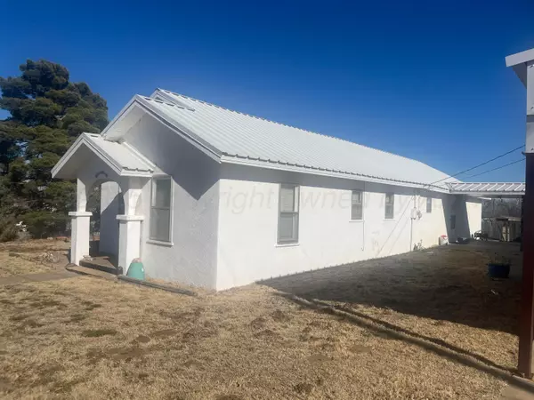 Clarendon, TX 79226,517 S Orpe