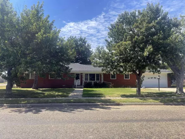 1401 MAPLE AVE, Panhandle, TX 79068