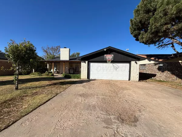 507 WILLOW AVE, Dumas, TX 79029