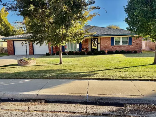 3539 BARCLAY DR, Amarillo, TX 79109