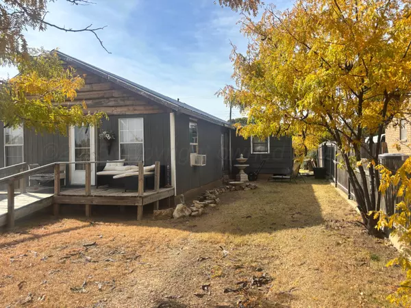 Stinnett, TX 79083,522 Allen AVE