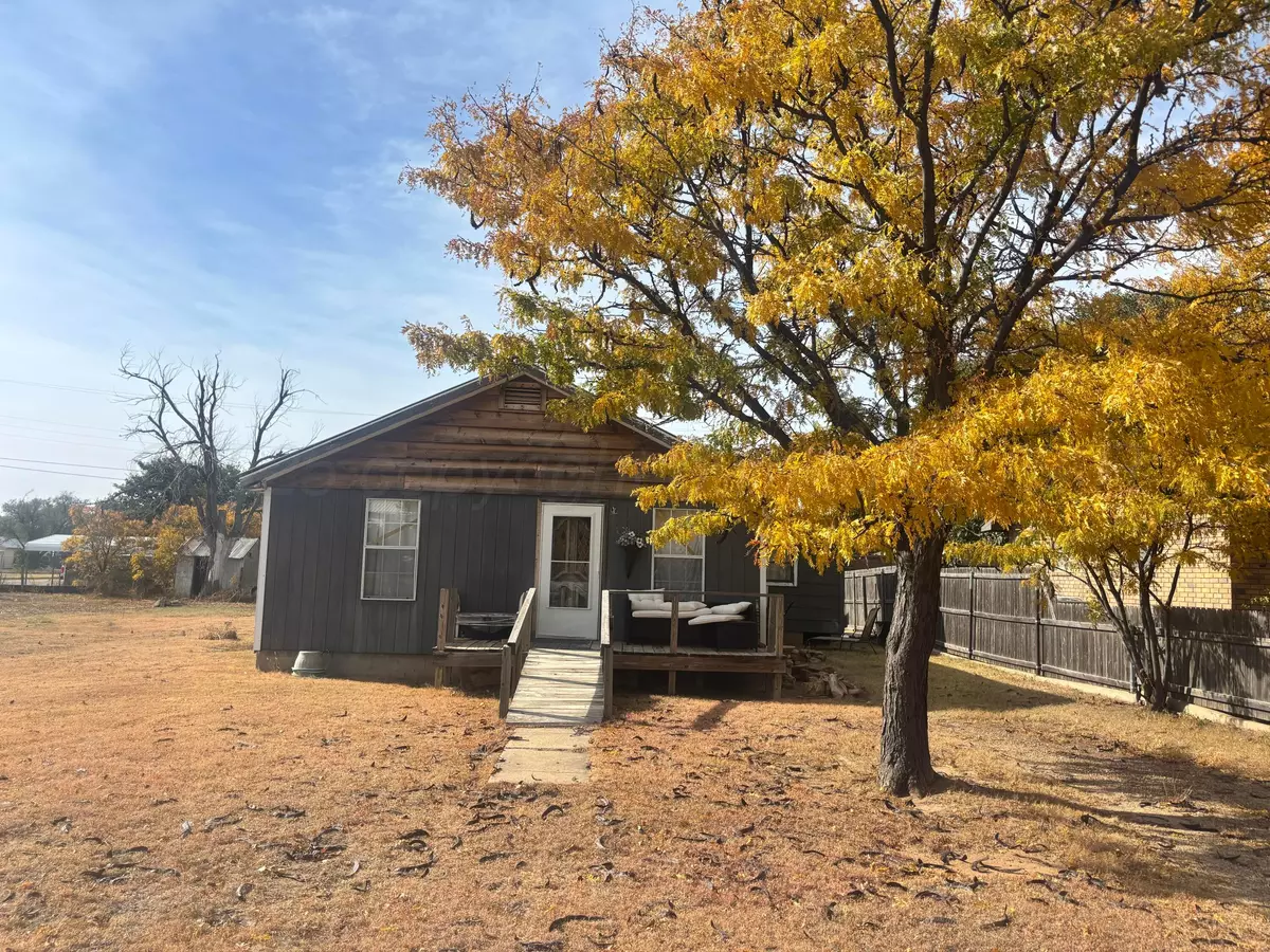 Stinnett, TX 79083,522 Allen AVE