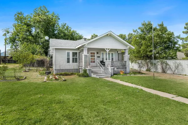 510 S Bugbee AVE, Clarendon, TX 79226