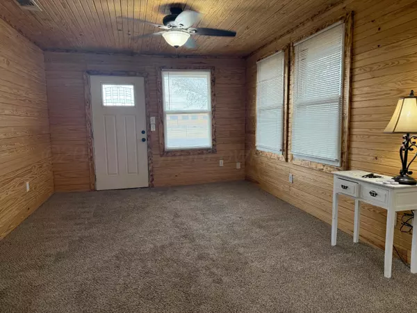 701 E 3RD ST, Dumas, TX 79029