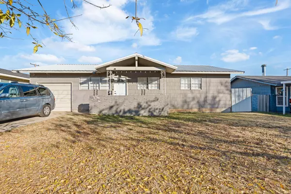 3107 S APACHE ST, Amarillo, TX 79103