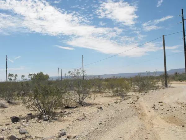 Golden Valley, AZ 86413,3 Lots W Oatman Hwy