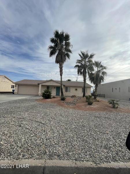 2760 Arabian Dr, Lake Havasu City, AZ 86404