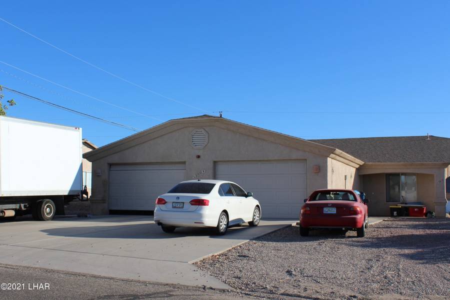 3390 Tomahawk Dr Dr, Lake Havasu City, AZ 86406