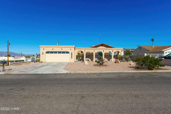 2395 Malahini Dr, Lake Havasu City, AZ 86404