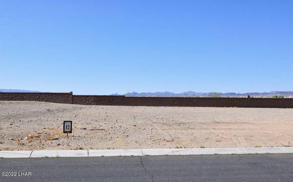 892 Bella Vista Dr, Lake Havasu City, AZ 86403