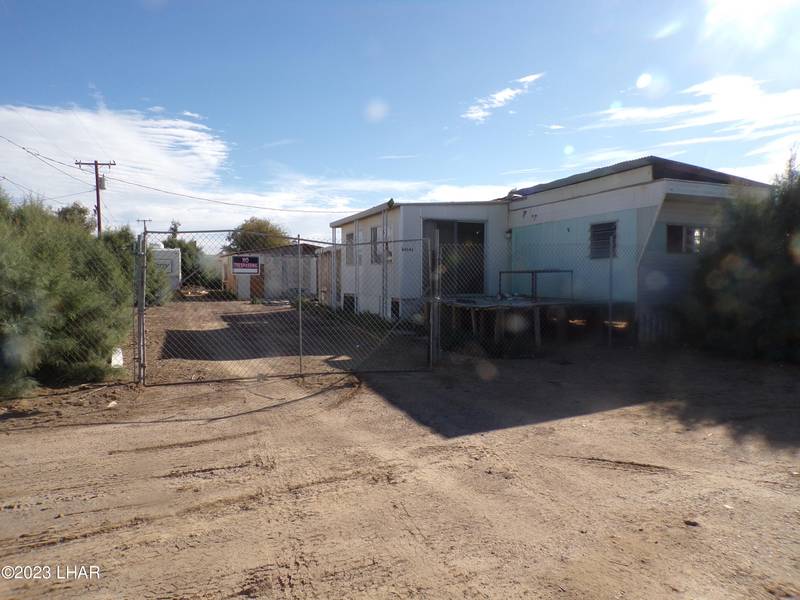 44042 Main St, Bouse, AZ 85325