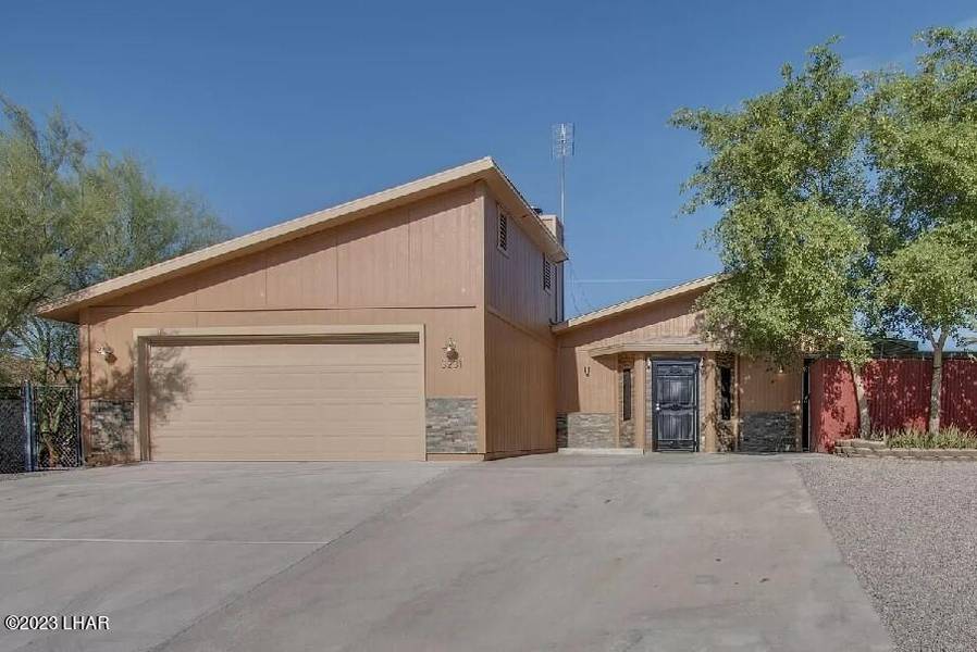 3231 Daytona Ave, Lake Havasu City, AZ 86403