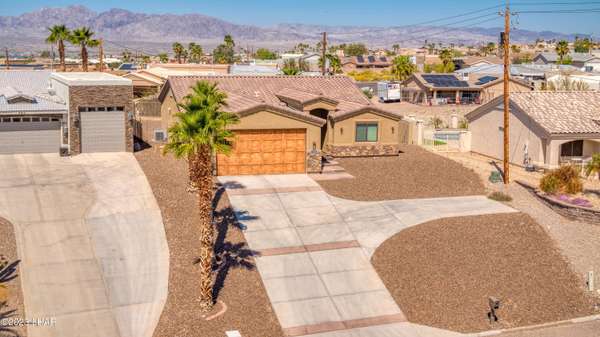 369 Buckskin Dr, Lake Havasu City, AZ 86404