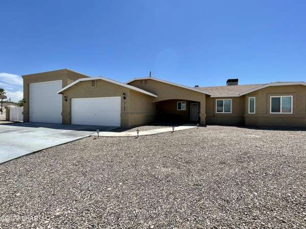 3180 Cotati Dr, Lake Havasu City, AZ 86406