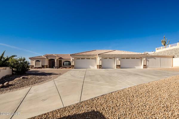 3481 Kicking Horse Dr, Lake Havasu City, AZ 86404