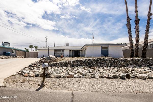 2810 Poseidon Dr, Lake Havasu City, AZ 86404