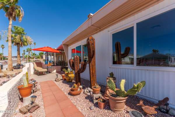 1562 Sea Swallow Dr, Lake Havasu City, AZ 86403