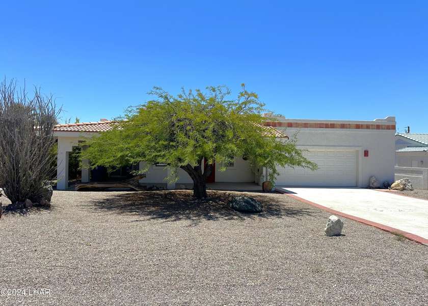 3230 Oakwood Dr, Lake Havasu City, AZ 86404