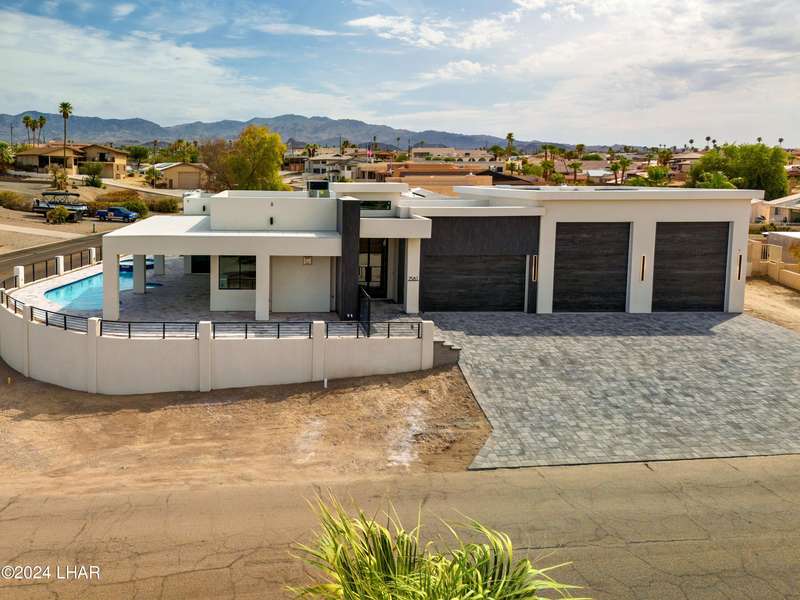 2581 Paseo Dorado, Lake Havasu City, AZ 86406