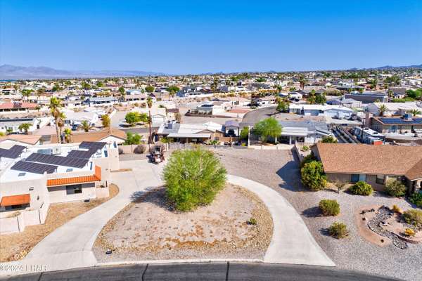 2771 Okeechobee Dr, Lake Havasu City, AZ 86406