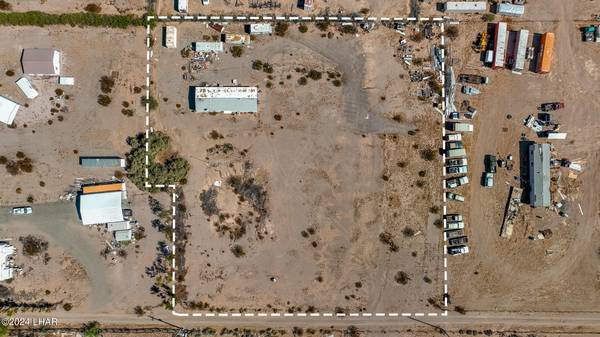 44129 Sandy Loam Ln, Bouse, AZ 85325