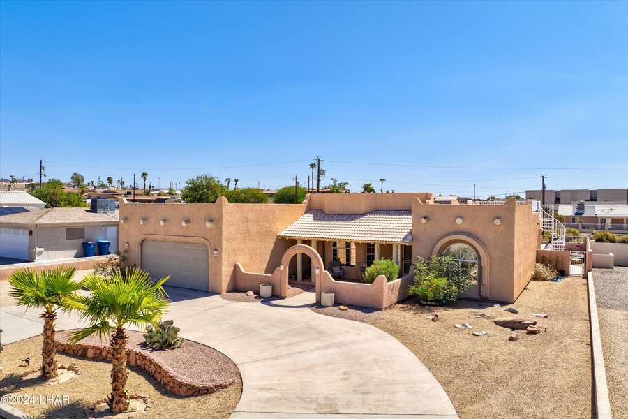 2970 War Eagle Dr, Lake Havasu City, AZ 86406