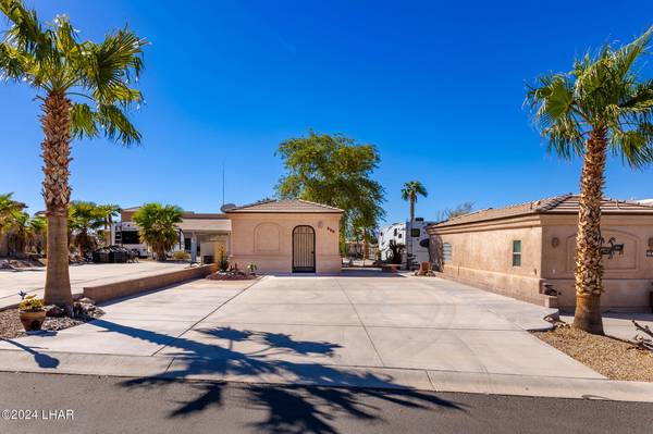 1905 Victoria Farms Road, Lot 384, Lake Havasu City, AZ 86404