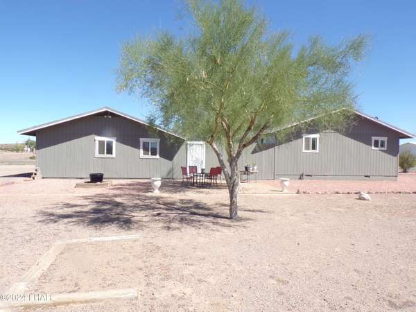 44351 Main St, Bouse, AZ 85325